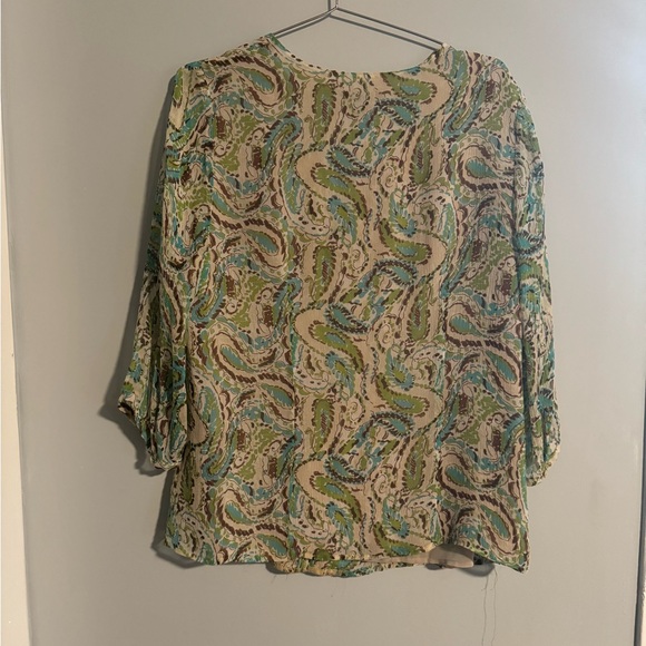 Avenue size 14/16 Women’s V Neck Blouse Green Blue Buttons Boho Workplace - Picture 2 of 3